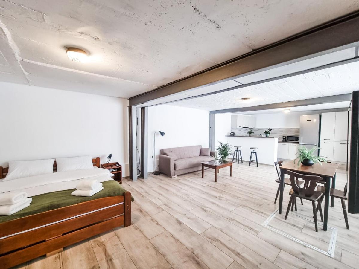 The Cozy Bunker Apartament